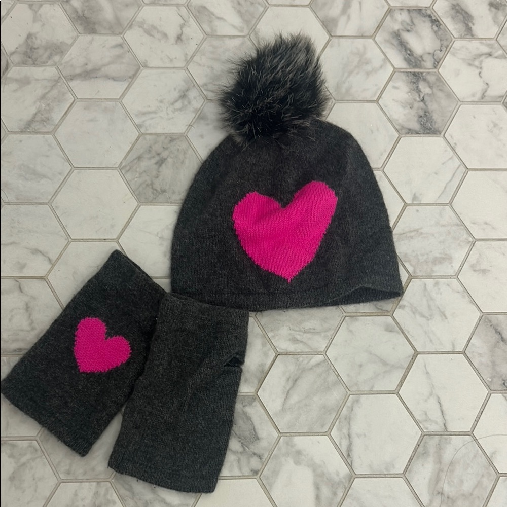 100% Cashmere Adult Heart Beanie and Gloves Set - Gray and Pink